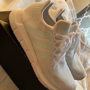 Adidas swift run